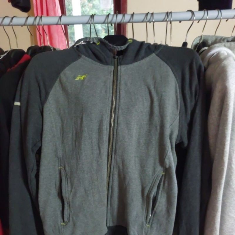hoodie zipper nb