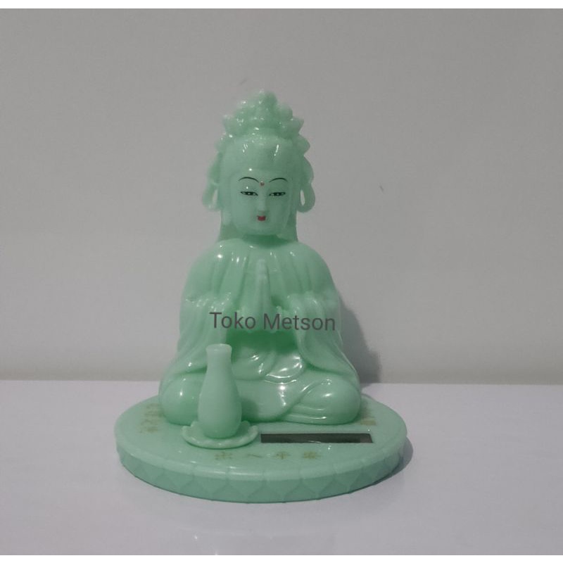 pajangan Kwan Im glow in the dark solar