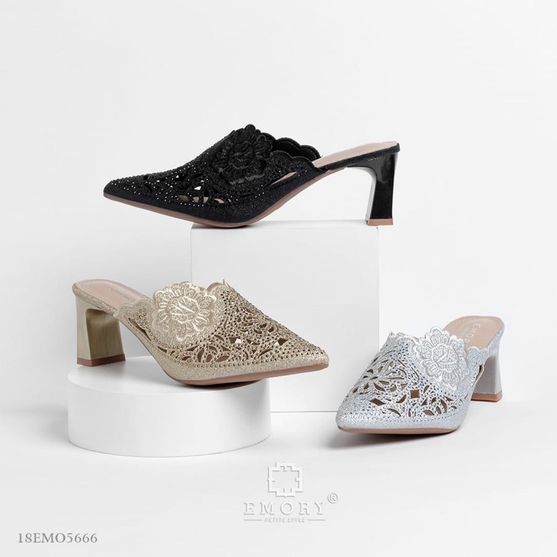 Sepatu Wanita Emory Cherany