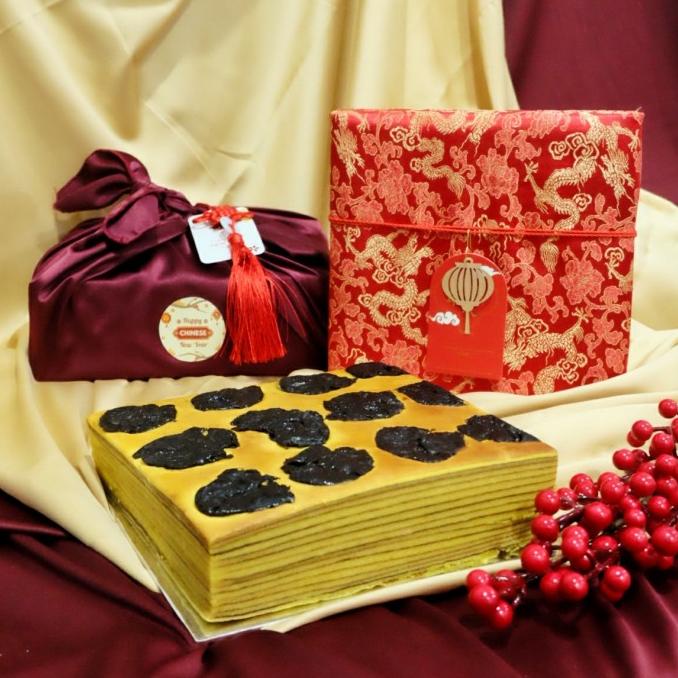 

KUE LAPIS FULL WISMAN HAMPERS IMLEK CHINESE NEW YEAR SINCIA PARCEL KUE