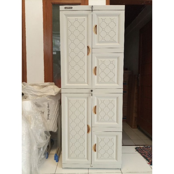 Lemari Pakaian Plastik Napolly 4 susun (Kunci)