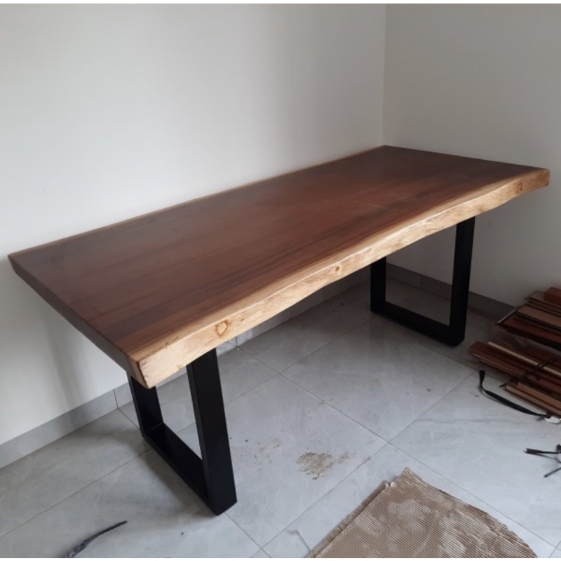 meja makan/kerja/cafe kayu trembesi