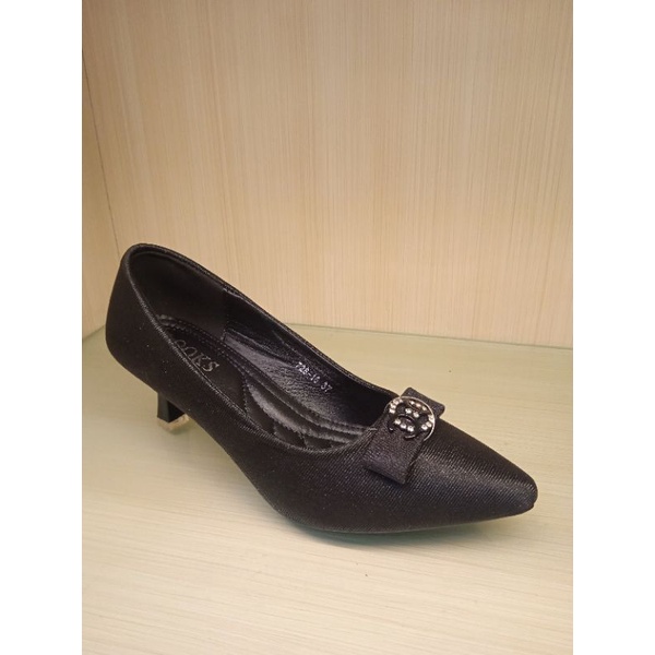 Sepatu Heels Wanita Looks 728-16
