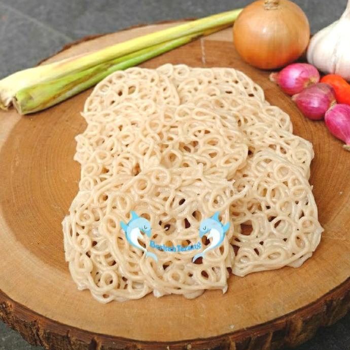 

Kerupuk Putih Besar 500 gr / Kerupuk Kaleng / Kerupuk Keriting