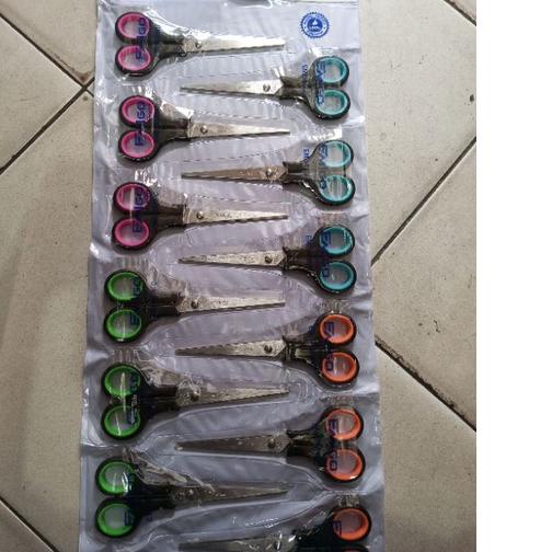 

Harga Bersahabat Gunting Renceng Emigo Tanggung 865 ( 1lbr/12pcs )!!