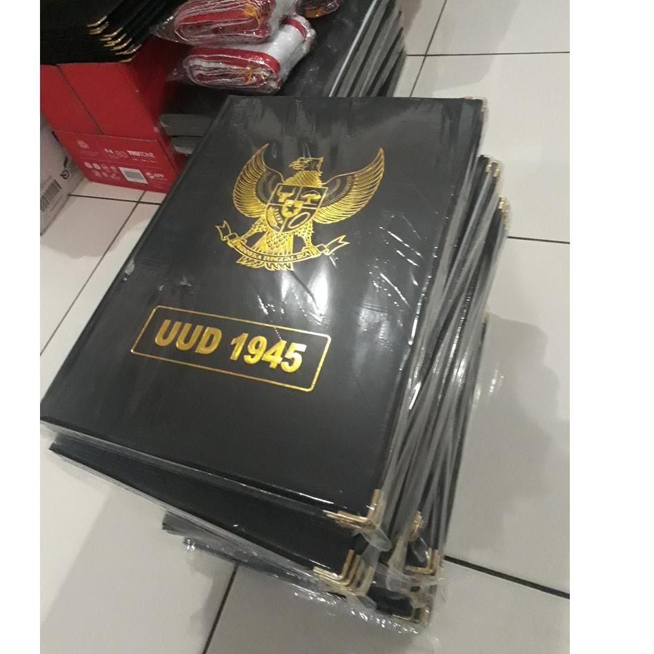 

Pusat Jual Map Upacara Tanpa Slempang