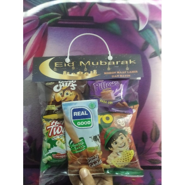 

Paket Snack Tema Idul Fitri / Label Costum