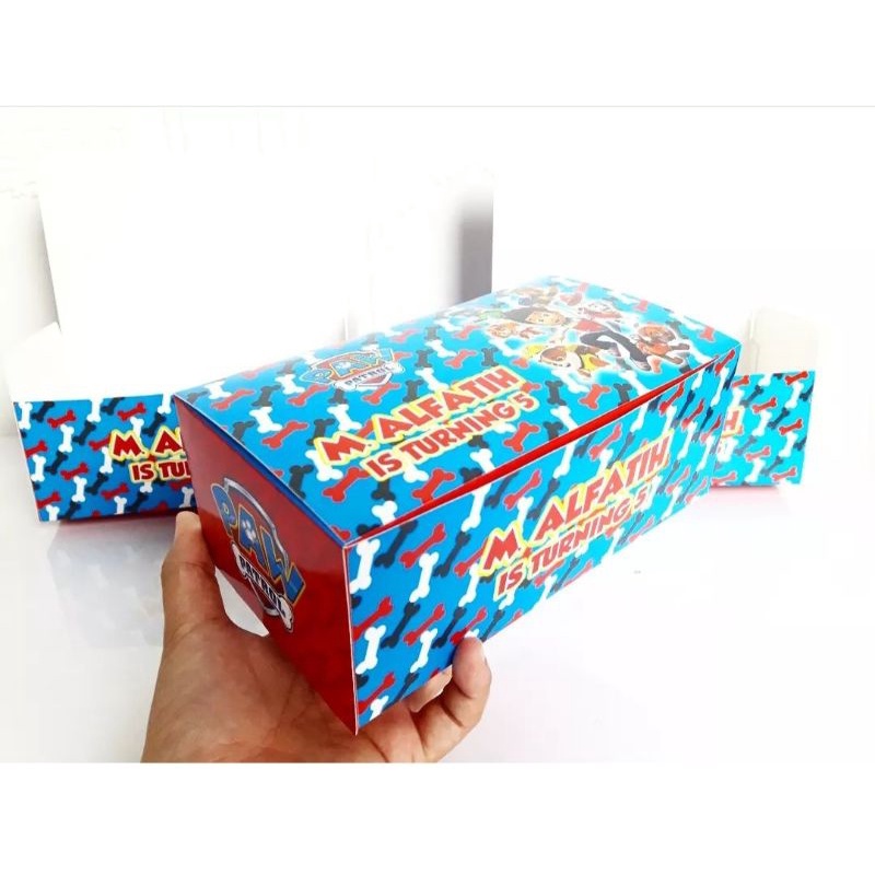 

Box Nasi Kue Ultah Custom