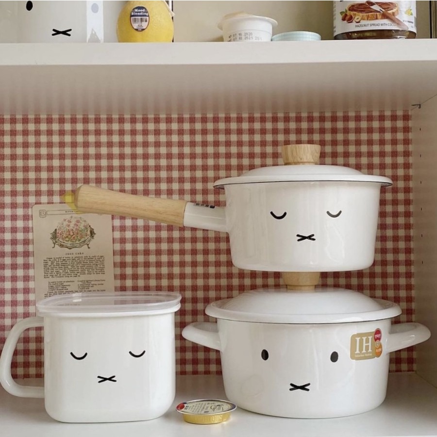 Fujihoro x Miffy Enamel Series