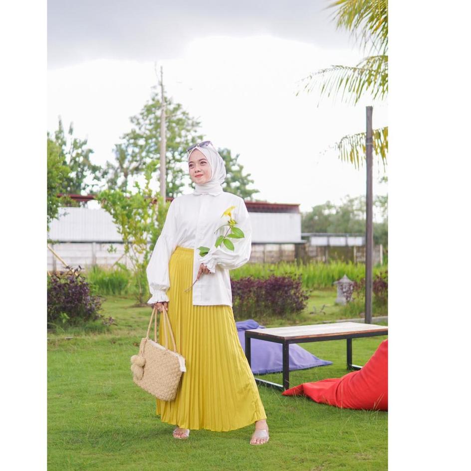 Hot -  Rok Plisket  by Maezula