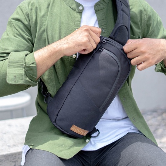 REVIVE Apollo Tas Selempang Pria | Sling Bag | Tas Punggung Multifungsi