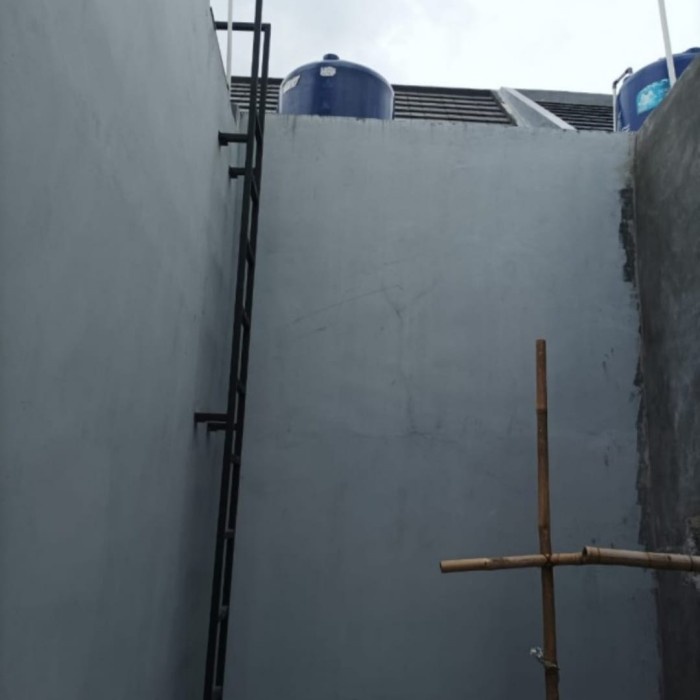 Tangga toren tangga monyet besi hollow minimalis hitam