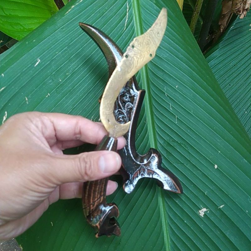 Kujang Kuningan Asli Kayu Ukir Bisa COD