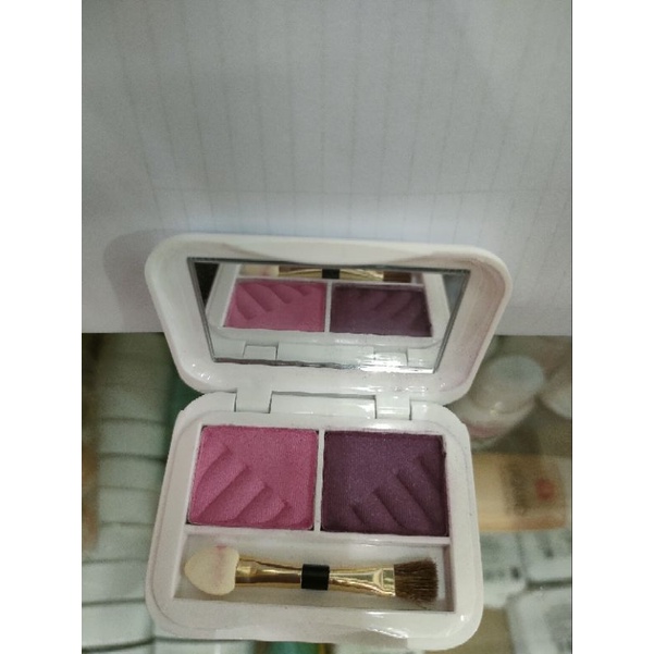 Red A Eyeshadow Varian F/Eyeshadow Remaja