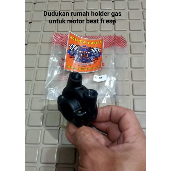 Dudukan rumah holder gas untuk motor beat fi esp