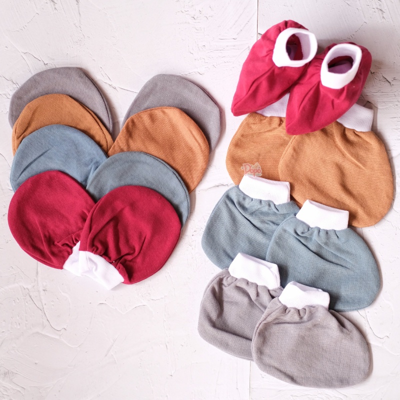 Sarung tangan dan kaki bayi (warna polos/ecer)