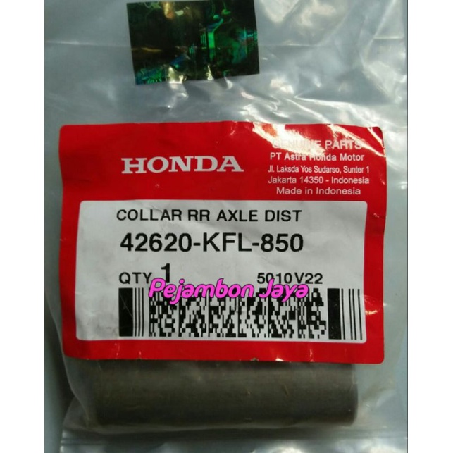 42620KFL850 COLLAR RR AXLE DIST