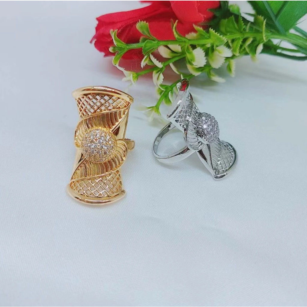 Cincin Xuping Lapis Emas 24K Perhiasan Wanita Jewelry K030