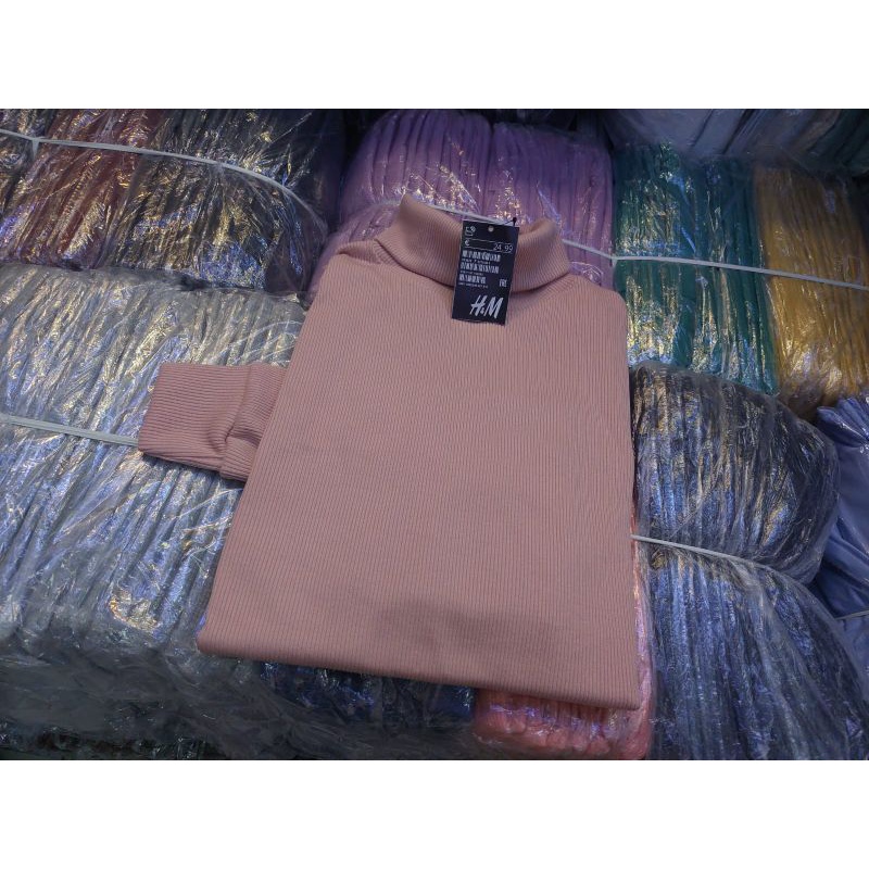 Turtleneck Pria dan Wanita warna Baby Pink/Soft Pink (Rib Premium)