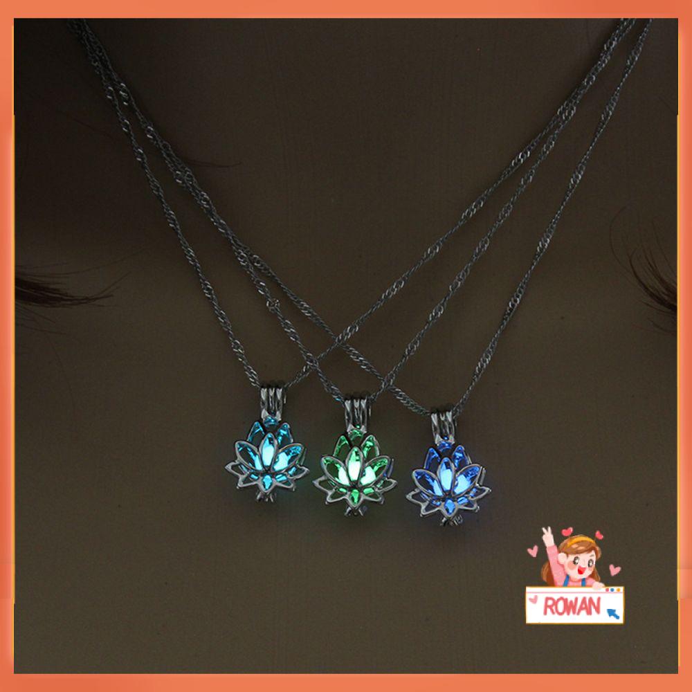 R-flower Luminous Necklace Trendy Liontin Kalung Novelty Glow in the Dark