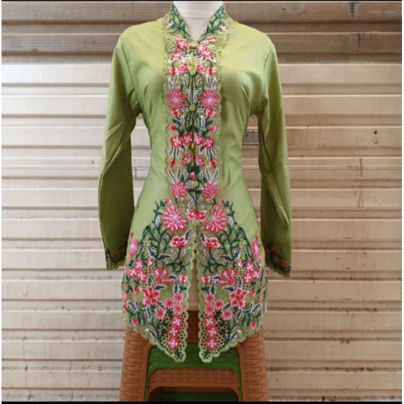 ATASAN KEBAYA ENCIM/KEBAYA BETAWI