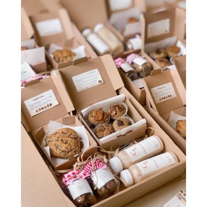 

BASIC HAMPERS ALL OCCASIONS N (LEBARAN EID BIRTHDAY NATAL CHRISTMAS ) G4554VFD