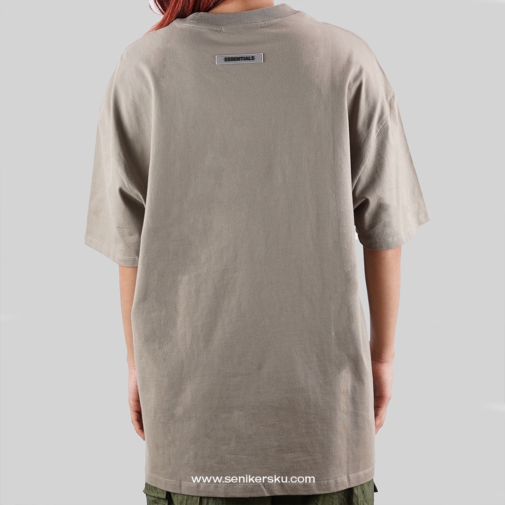 Essentials FOG Silicon Applique Cement Tee