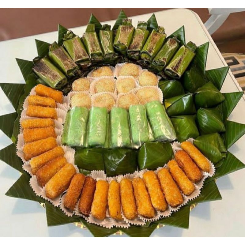 

Kue Tampah tradisional