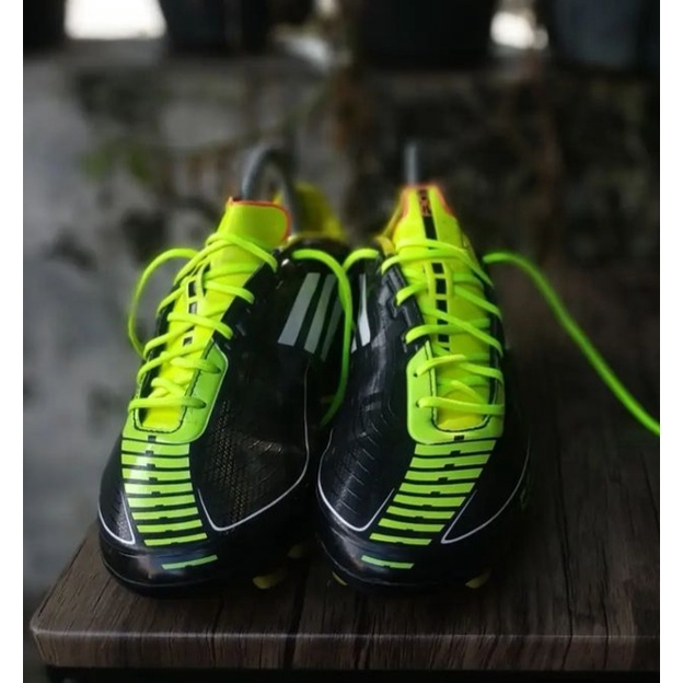 Sepatu bola-Sepatu bola second-Sepatu bola preloved-kasut bola second- boot bola second adidas f10 trx black - Original Second