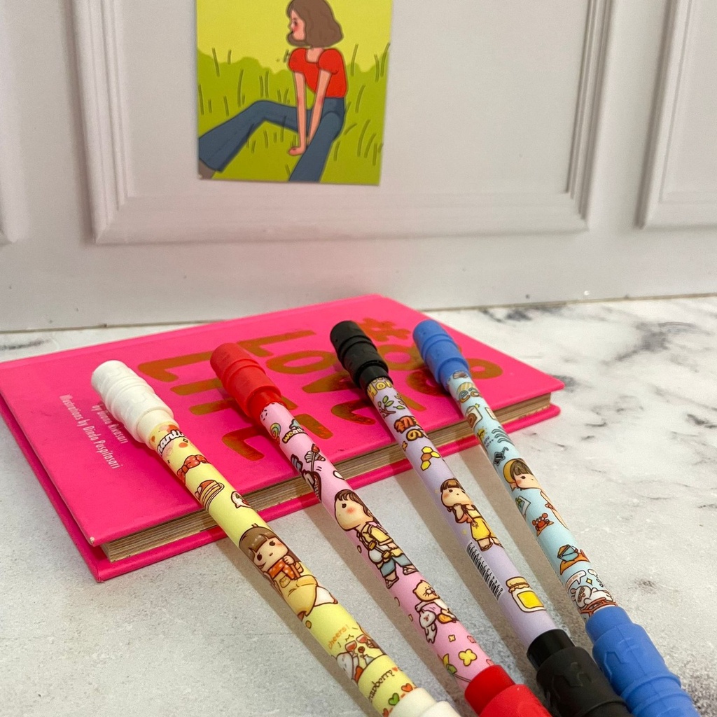 

PULPEN MAGNET TONGKAT CANTIK MOTIF LITTLE GIRL READY 4 WARNA CUTE MURAH PEN PUTAR GAMBAR CEWEK TINTA HITAM UNIK LUCU STATIONARY FANCY SPECIAL EDITION BEST QUALITY