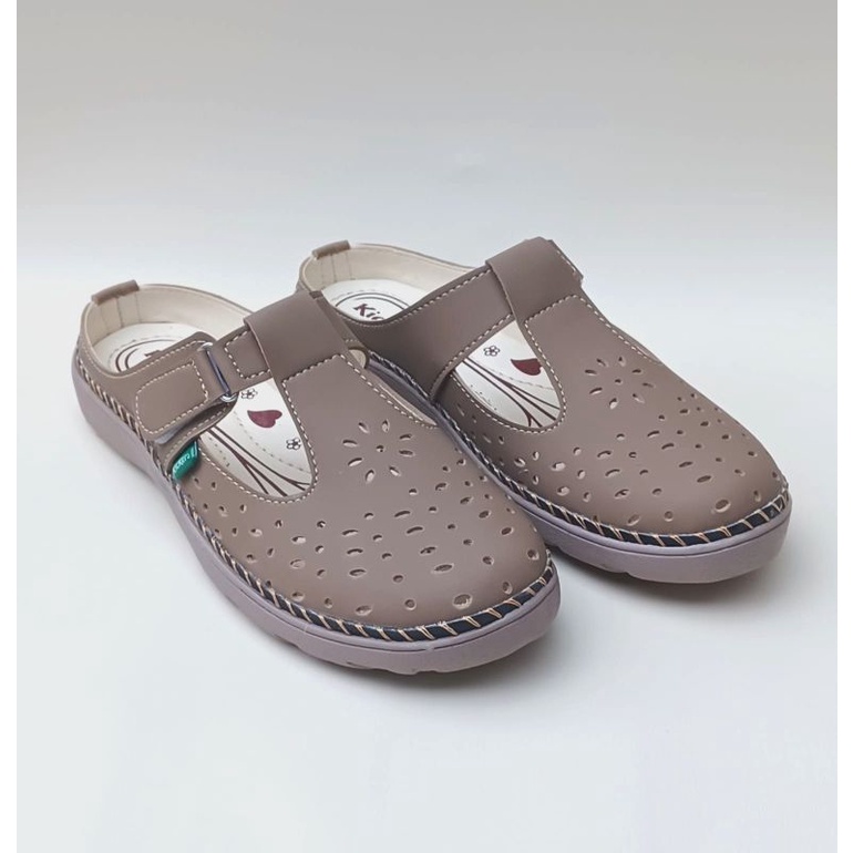 Image of sandal  kickers wanita terbaru murah grosir big size jumbo 41_45 kode . sl btg 09 #1