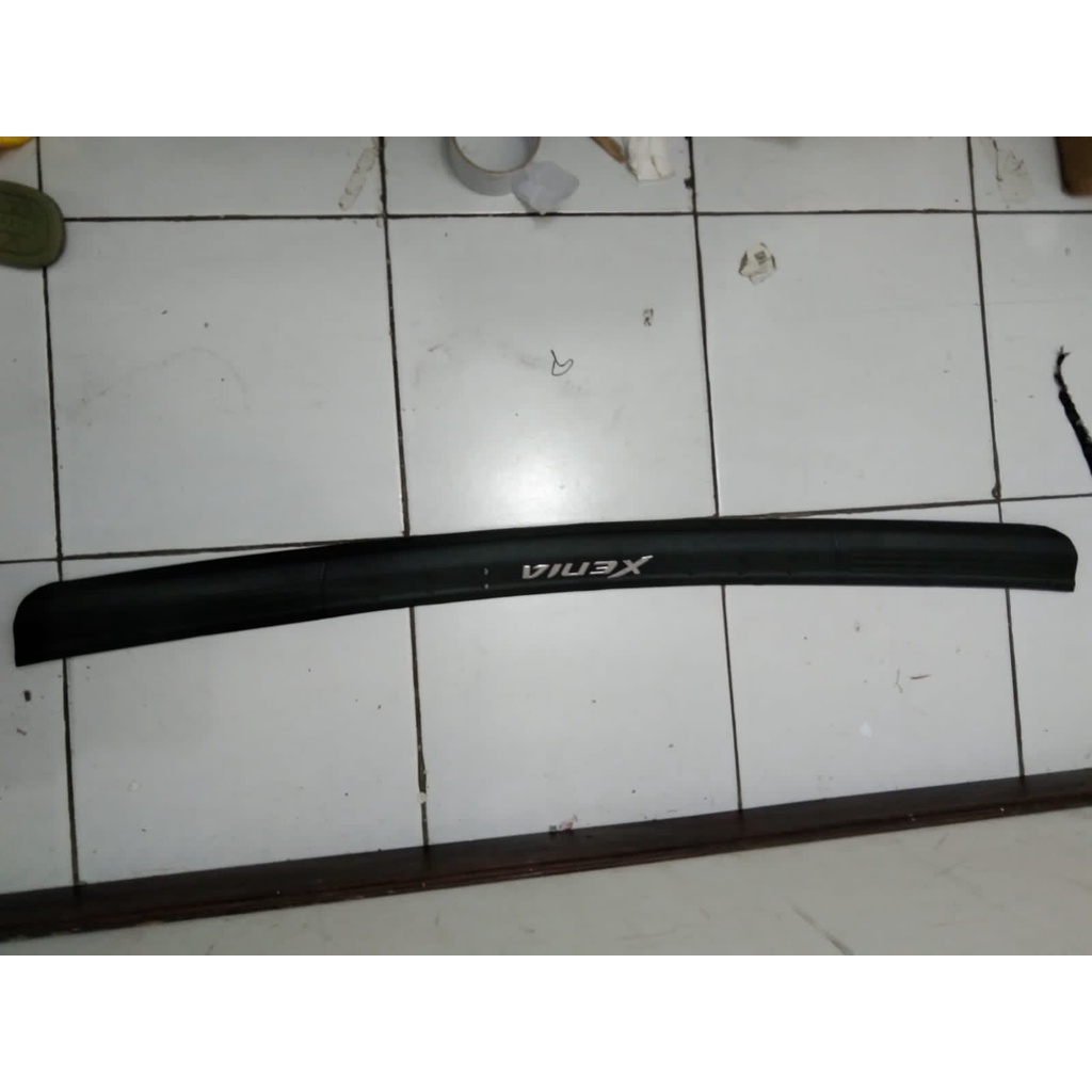 Sillplate Belakang All New XENIA Hitam Doff Embos