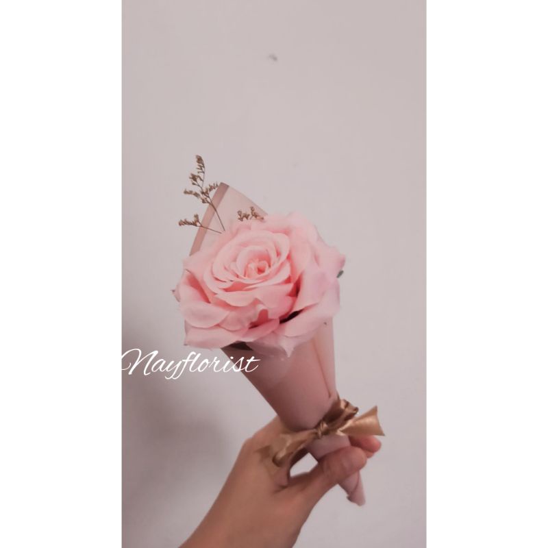 

BUKET BUNGA 1 TANGKAI BUKET SINGLE FLOWERS MAWAR PREMIUM