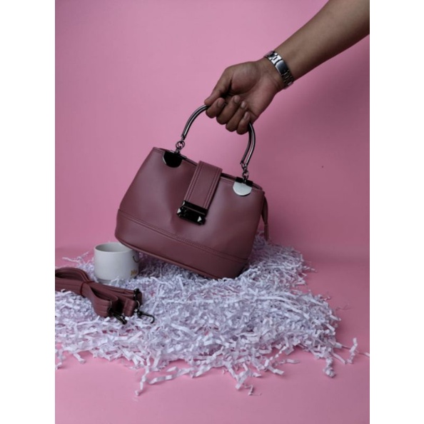 NEW ARRIVAL TAS SELEMPANG WANITA SOPHIE FAIRIESE T3036P3 ESMONIA LOPPER HARDWARE GOLD ORIGINAL