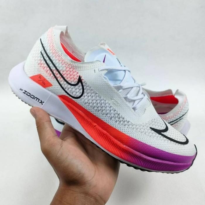 Sepatu Nike Zoomx Streakfly White Red 82