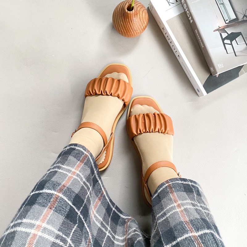 AMARA - Sepatu wanita / Sandal wanita / Flatshoes wanita