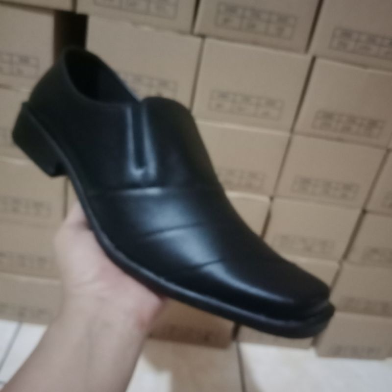 Sepatu Pantofel Hitam Pria Sepatu Pantopel Fantofel Kulit sentetis sepatu Kerja pria Formal