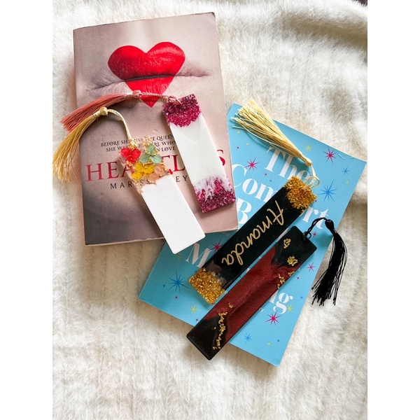 

[CUSTOM] BOOKMARK RESIN | BOOKMARK| pembatas buku| pembatas buku resin| customizable bookmark