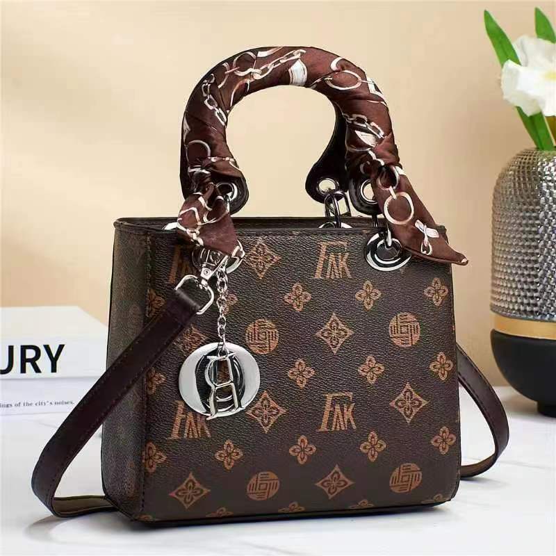 10083 tas selempang wanita import wanita fashion kekinian tas handbag