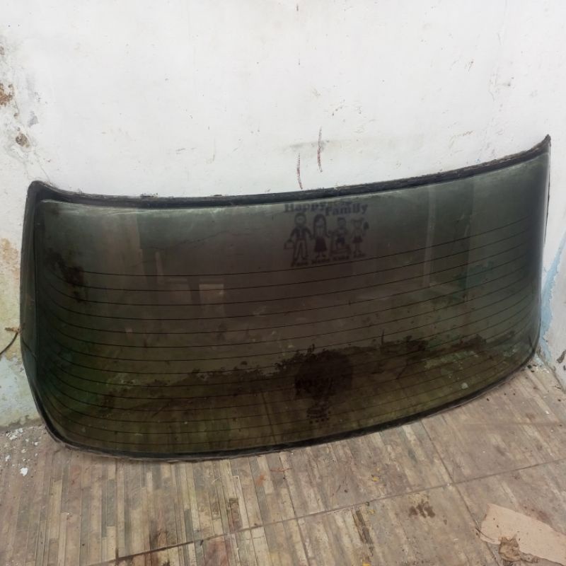 kaca belakang Accord prestige 86-89