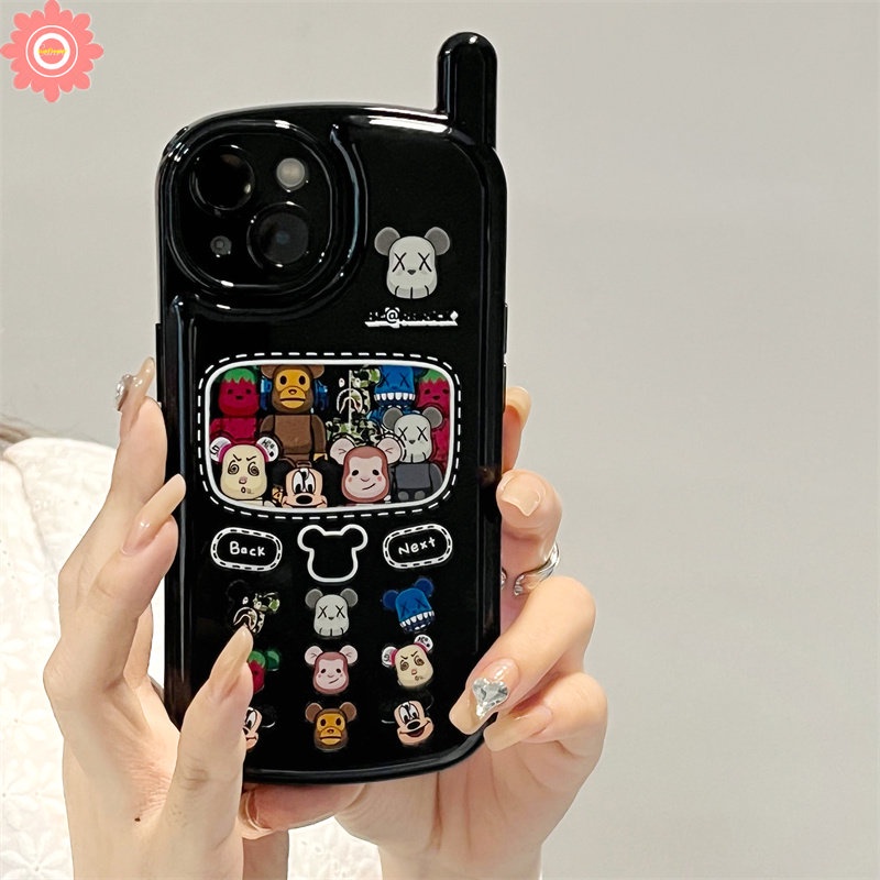 IPHONE Casing Bentuk Ponsel Retro Vintage Kepribadian Ponsel Case Kompatibel Untuk Iphone11 7 8 Plus 12 13 14 Pro MAX XR 14x XS MAX Trendi Merek Violent Bear Air Cushion Soft Cover