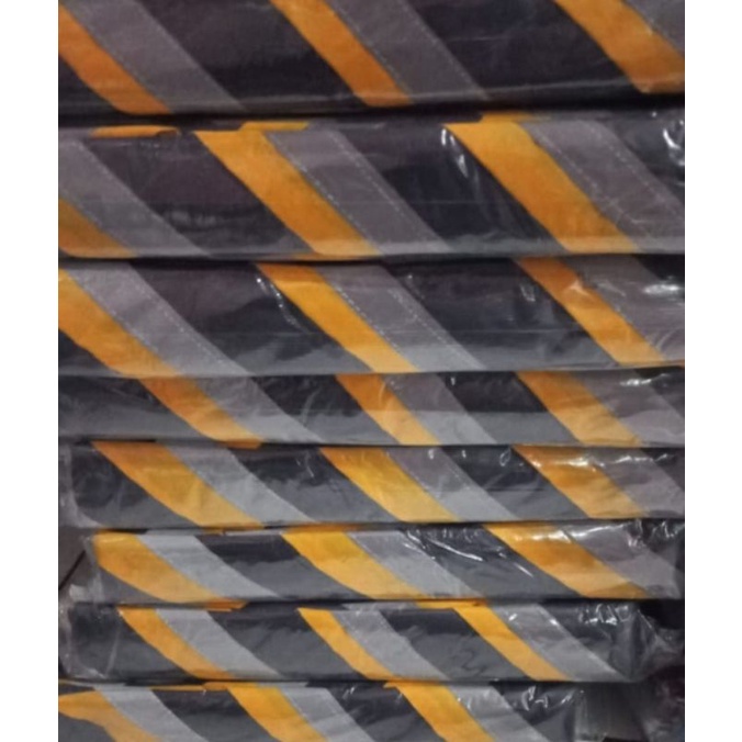 SCRAF PRAMUKA HITAM KUNING