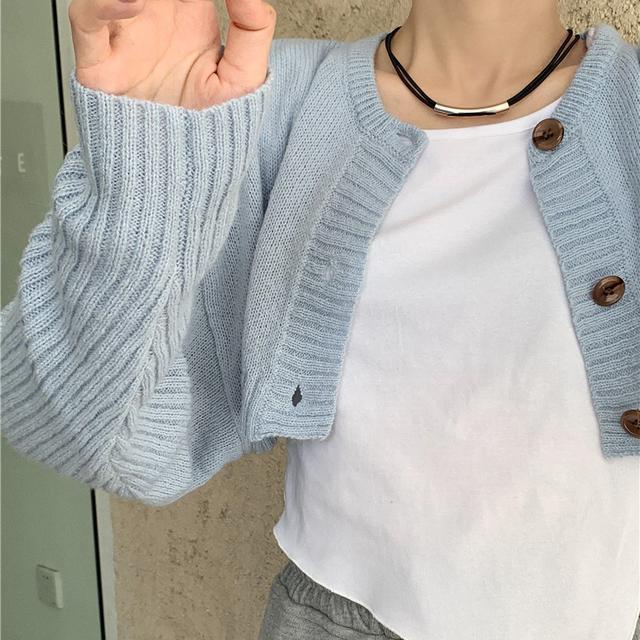 Suhao Biru Muda Pendek Rajutan Cardigan Wanita Musim Semi One-Piece Jepang Lembut Pria Kecil Memakai Atasan Lengan Panjang