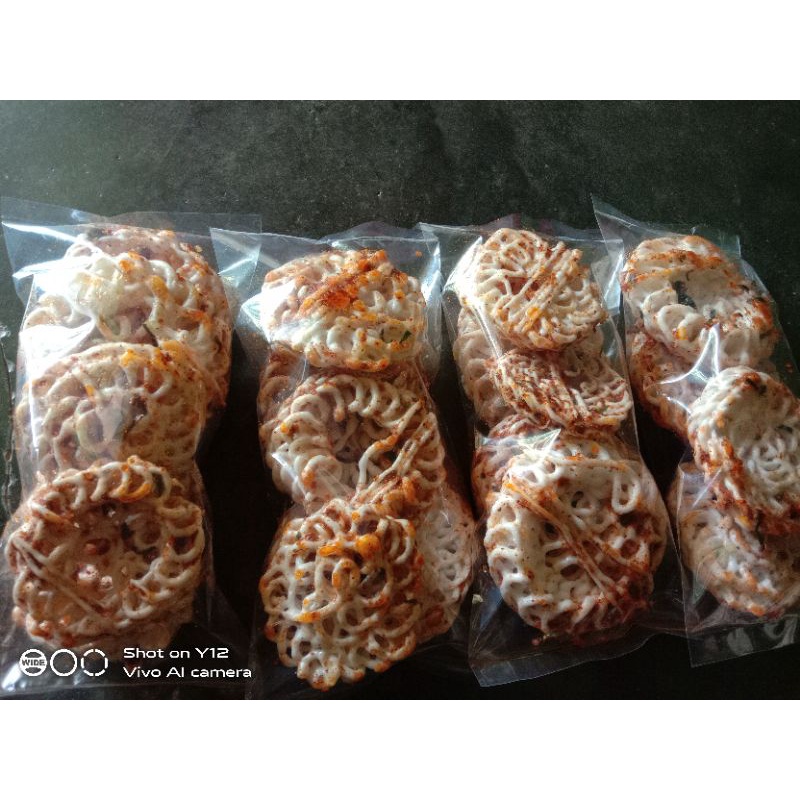 

krupuk seblak kuring bojot rasa pedas