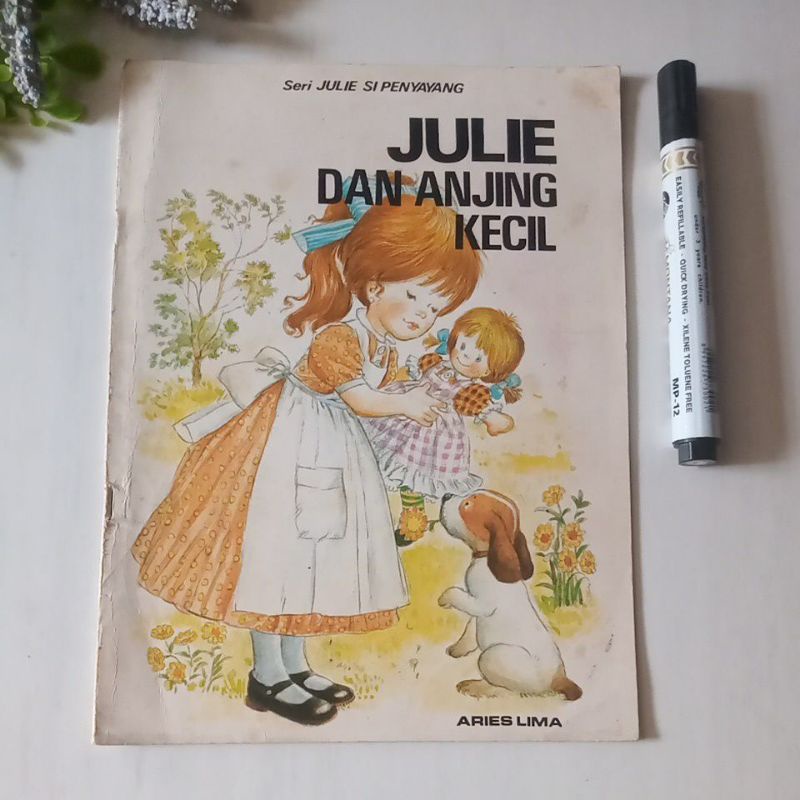 buku cerita Julie dan Anjing Kecil prelove