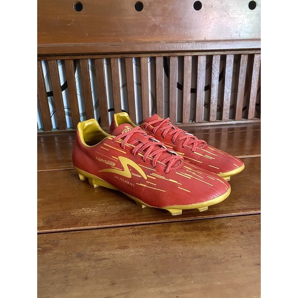 Specs Lightspeed reborn maroon FG