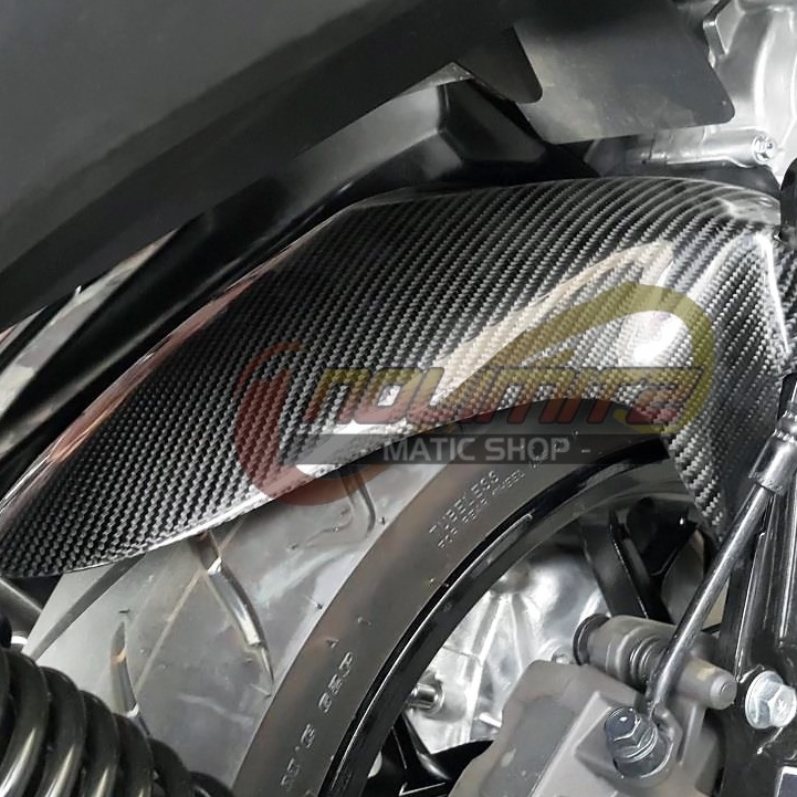 Spakbor Kolong Hugger Belakang Carbon Kevlar Yamaha XMAX