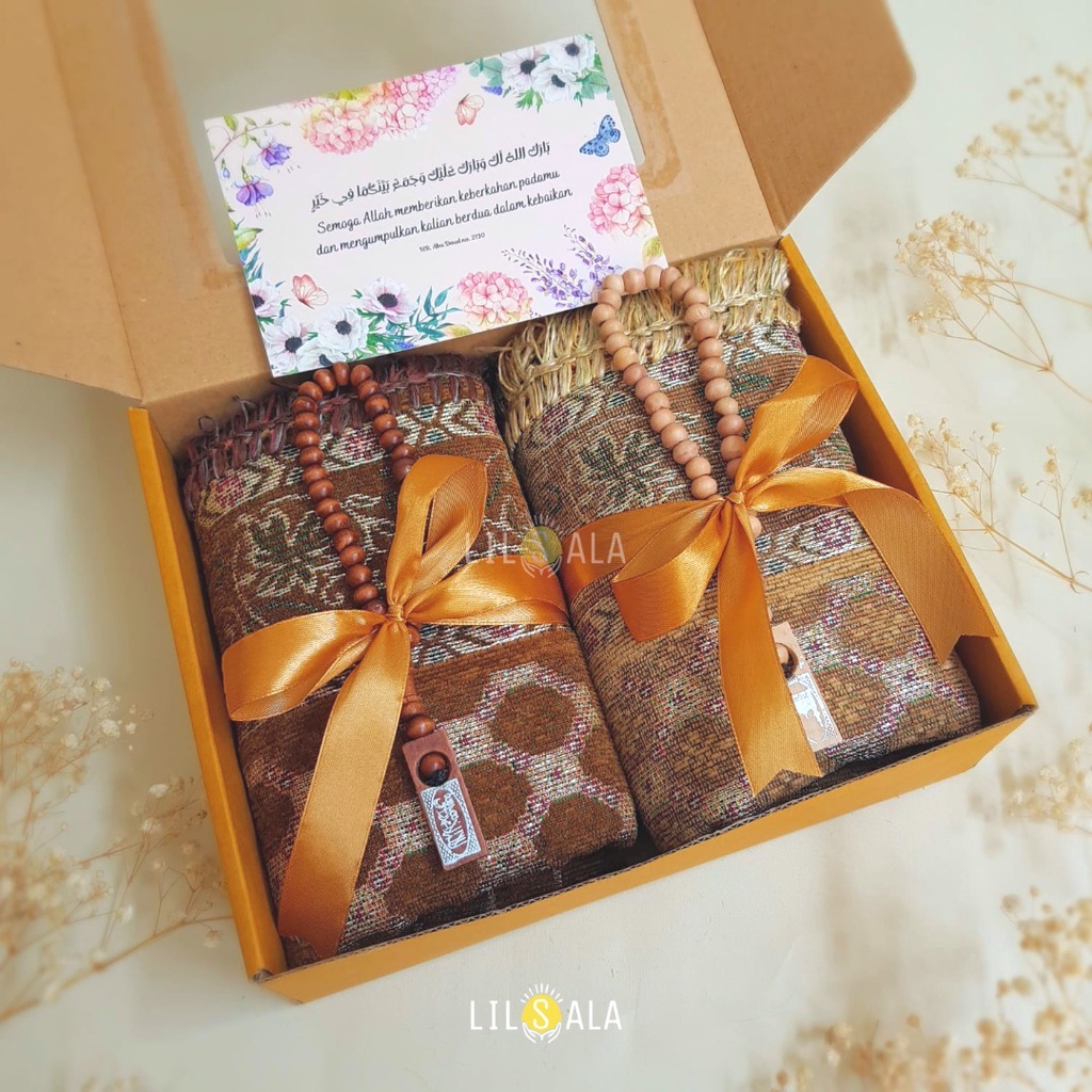 [BCRTG2] HAMPERS KADO PERNIKAHAN  KADO PENGANTIN SAJADAH TURKI COUPLE  FREE TASBIH PACKING BOX