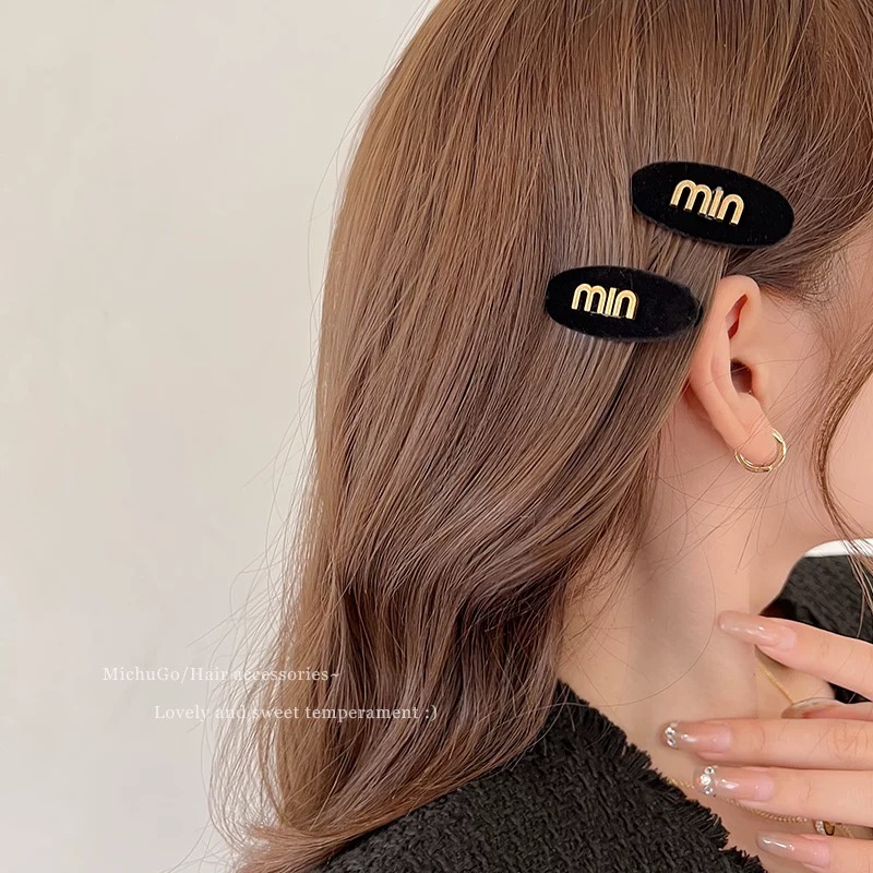 Logam Huruf Klip Rambut Klip Sisi Klip Poni Klip Aksesoris Rambut Hiasan Kepala Hair Clip Duckbill Clip Perempuan Musim Gugur Dingin Beludru
