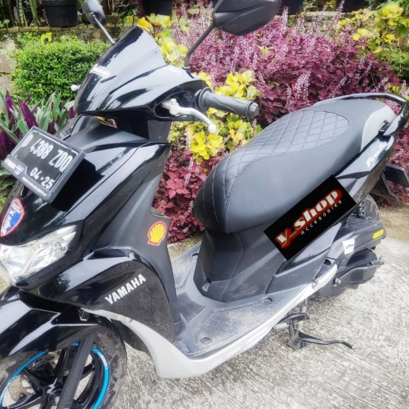 Sarung Jok Motor Freego Model Modifikasi Caferacer Garis